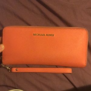 NEVER USED Michael Kors Full Size Wrist Wallet